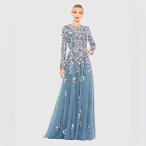 MAC DUGGAL
Sequined Floral Long Sleeve High Neck Gown
